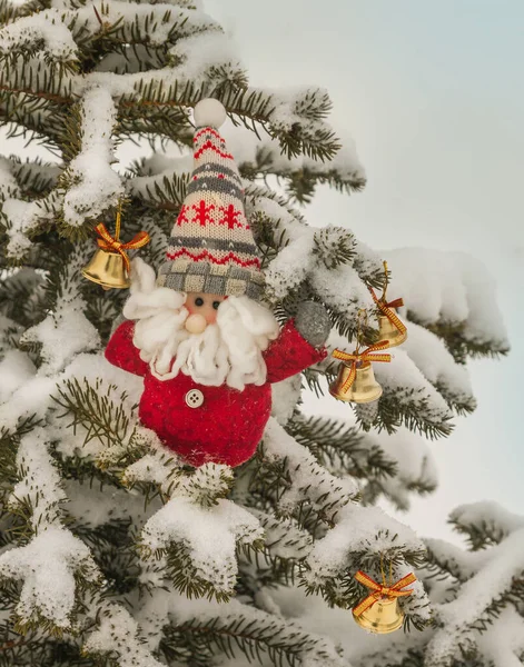 Frohe Weihnachten Und Glocken Der Weihnachtstanne Massenproduktion — Stockfoto