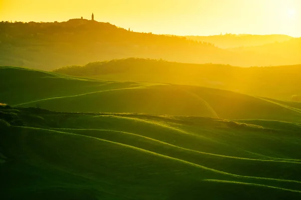 Ondas Colinas Colinas Ondulantes Paisagem Minimalista Com Campos Verdes Toscana — Fotografia de Stock