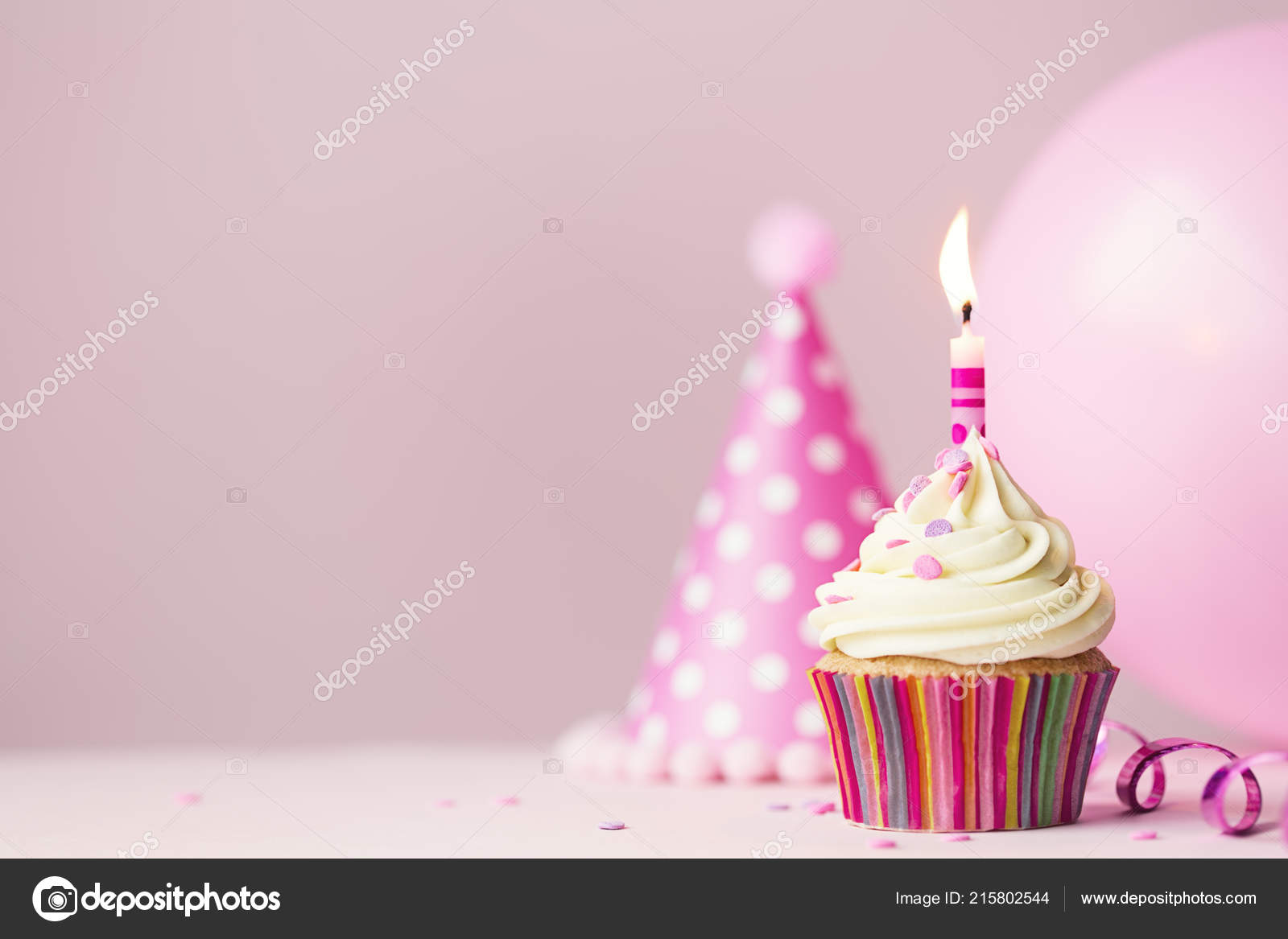 Pink birthday background Stock Photos, Royalty Free Pink birthday background  Images | Depositphotos