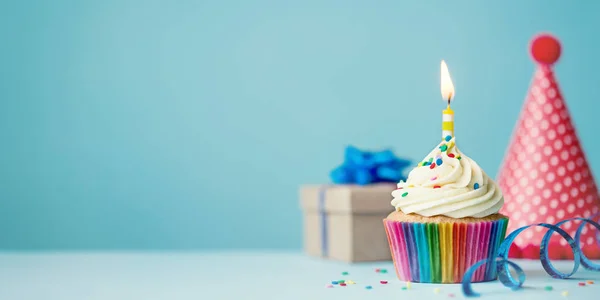 Geburtstagsparty Hintergrund Mit Cupcake Party Hut Und Geschenk — Stockfoto