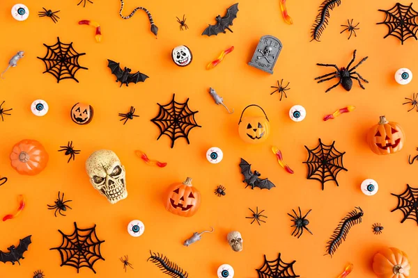 Fondo Naranja Con Colección Objetos Halloween Vista Aérea —  Fotos de Stock