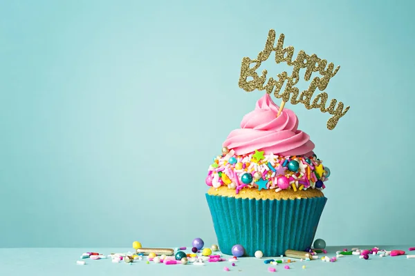 Happy birthday cupcake — Stock Photo, Image