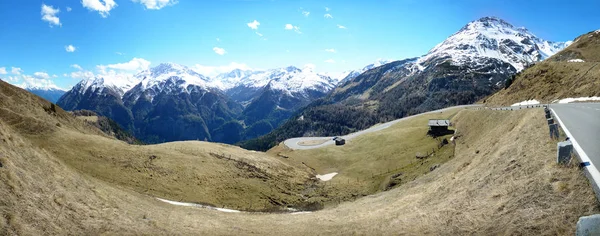 Gyönyörű Alpen Utazás Hegyoldal Vista Panorama Fennsík Könnyű Felhők Ragyogó — Stock Fotó