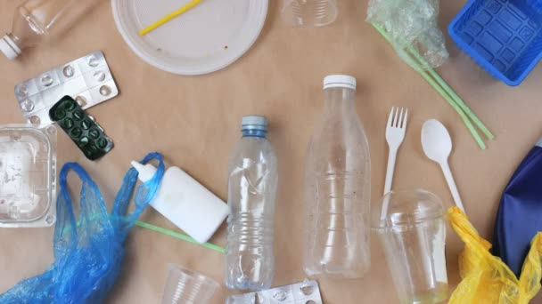 Hentikan Animasi Gerak Berbagai Jenis Sampah Plastik Membuat Bingkai Pada — Stok Video