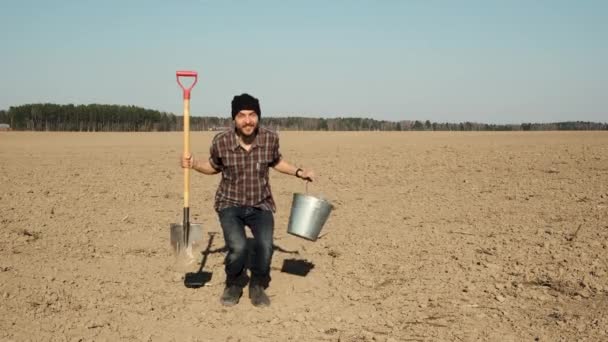 Happy Life Countryside Funny Adult Male Farmer Shovel Bucket Amusingly — Stock Video