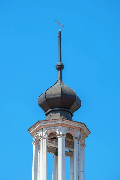 Belfry da antiga Igreja Católica — Fotografia de Stock