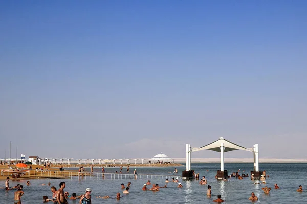 Ein Bokek Israel September 2017 Vacationers Tourists Bathe Dead Sea — Stock Photo, Image