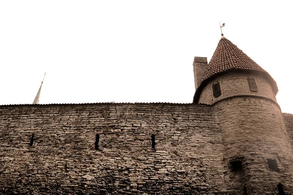 Tallinn Kale Duvarlarını Duvarlar Birçok Gates Hala Bugün Büyük Ölçüde — Stok fotoğraf