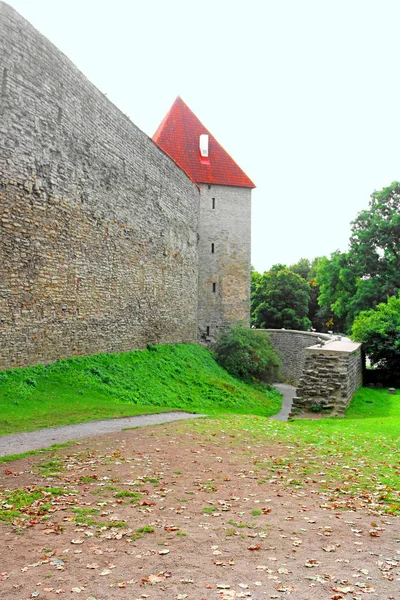 Walls Tallinn Fortress Walls Many Gates Still Largely Extant Today — Stock Photo, Image