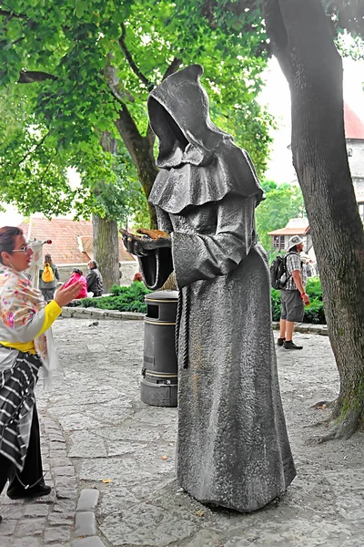 Tallinn Estônia Agosto 2018 Dos Três Monges Bronze Jardim Rei — Fotografia de Stock