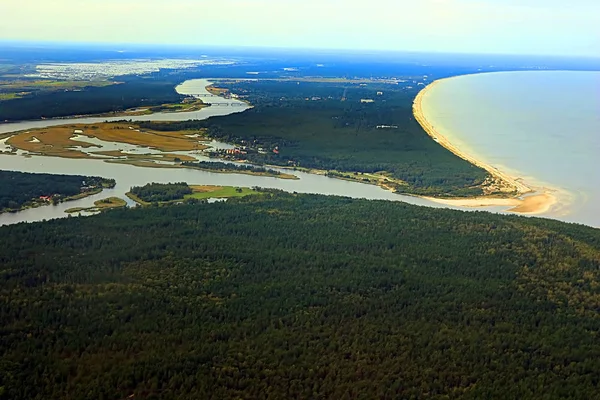 Toky Řeky Daugavy Rižského Zálivu Baltského Moře Blízkosti Riga Lotyšsko — Stock fotografie