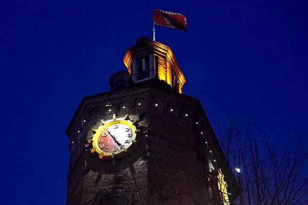 Παλιό Πύργο Πυρκαγιάς Ρολόι Βράδυ Στο Vinnytsia Στην Ουκρανία — Φωτογραφία Αρχείου