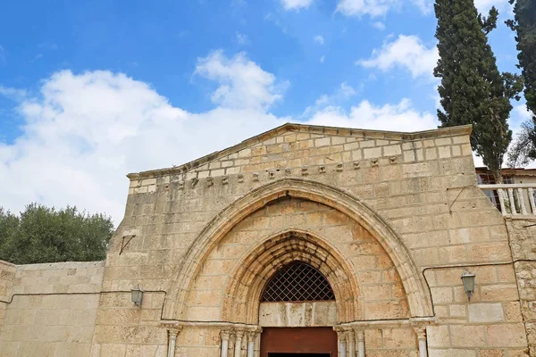 聖母マリア キドロン バリーから イスラエル エルサレムのオリーブ山のふもとのキリスト教墓の墓も聖マリア墳墓教会の平面図 — ストック写真