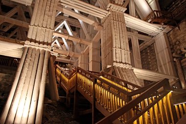İle odasında Wieliczka, ahşap üst katta benim, Krakow, Polonya yakınındaki Wieliczka Tuz