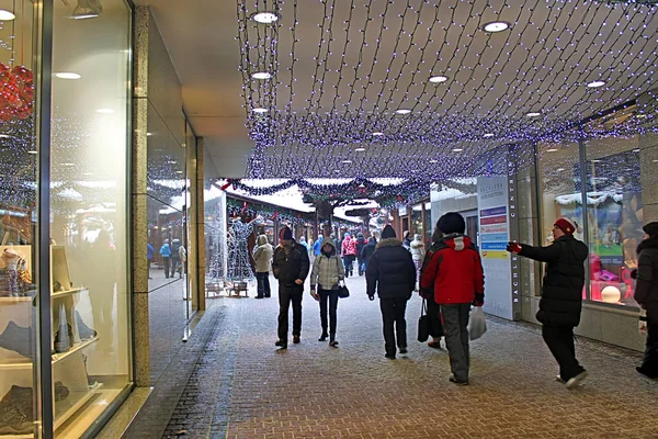 Zakopane Polónia Janeiro 2011 Fashion Street Krupowki Avenida Compras Que — Fotografia de Stock