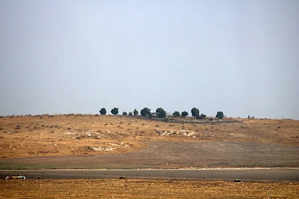 午前中にイスラエルの砂漠のパノラマ ビュー — ストック写真