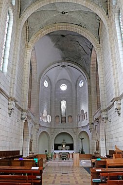 Latrun Sessiz Rahipler Manastır Kilisesi İçişleri, İsrail