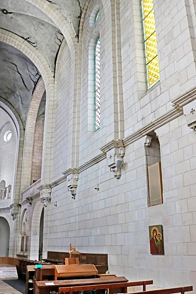 Latrun Sessiz Rahipler Manastır Kilisesi İçişleri, İsrail — Stok fotoğraf
