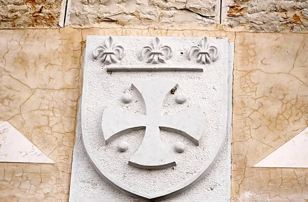 Znak "Latrun Trappistického kláštera" v Izraeli — Stock fotografie