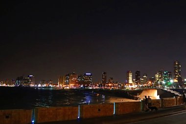 Tel Aviv, İsrail. Gece Jaffa'dan görünüm