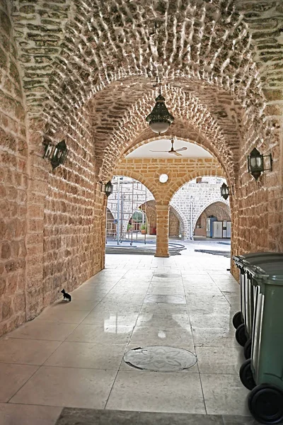 以色列特拉维夫贾法老城拱门的街道 — 图库照片