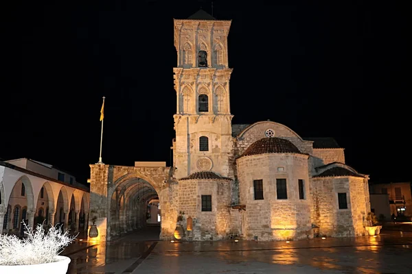A Igreja de São Lázaro, uma igreja do final do século IX em Larnac — Fotografia de Stock