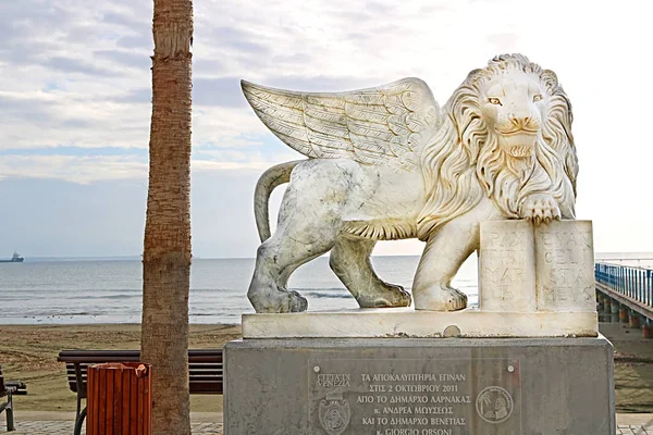 Winged Lion of Venice monument on waterfront in Larnaca, Cyprus — 스톡 사진