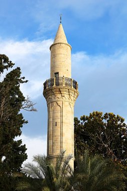 Larnaka, Kıbrıs'taki Grans Camii'nin (Djami Kebir) minaresi