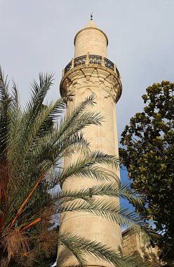 Larnaka, Kıbrıs'taki Grans Camii'nin (Djami Kebir) minaresi