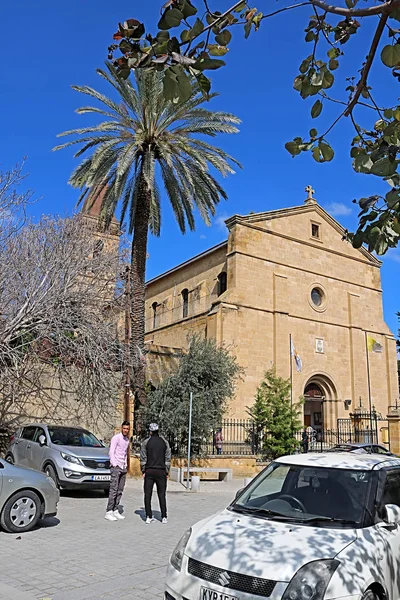 Λευκωσία, Κύπρος-06 Μαρτίου, 2019: εκκλησία του Τιμίου Σταυρού, Ρωμαιοκαθολική εκκλησία — Φωτογραφία Αρχείου