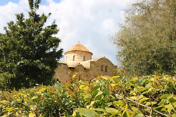 Iglesia de Panayia Angeloktisti en Kiti pueblo cerca de Larnaca, Chipre — Foto de Stock