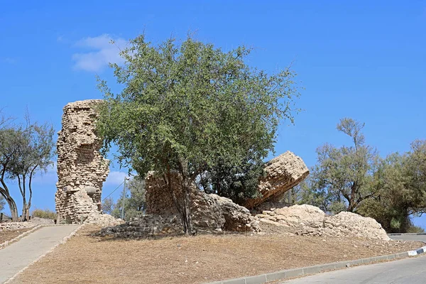 Rovine del tover nel parco, Ashkelon, Israele — Foto Stock