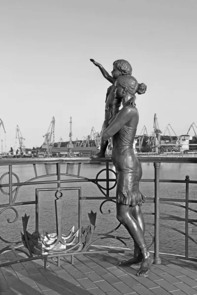 Odesa Ukraine Lipiec 2012 Pomnik Żony Marynarza — Zdjęcie stockowe