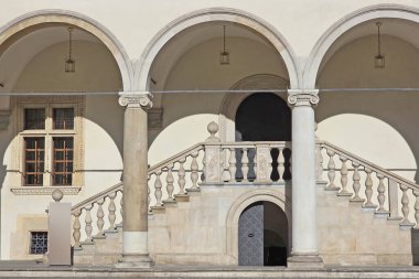 Wawel Kalesi, Krakow, Polonya 'daki iç avlu manzarası