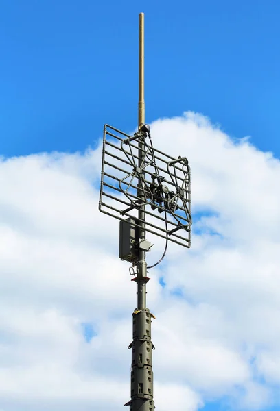 Rectangular antenna on the mast — Stock Photo, Image