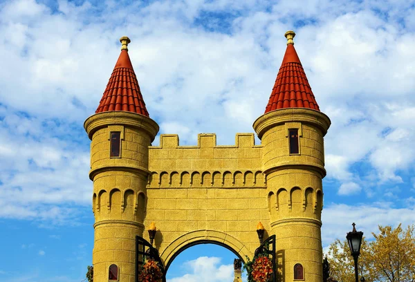 Türme Mit Einer Gefliesten Verkleidung Der Scheinburg Mittleren Alters — Stockfoto