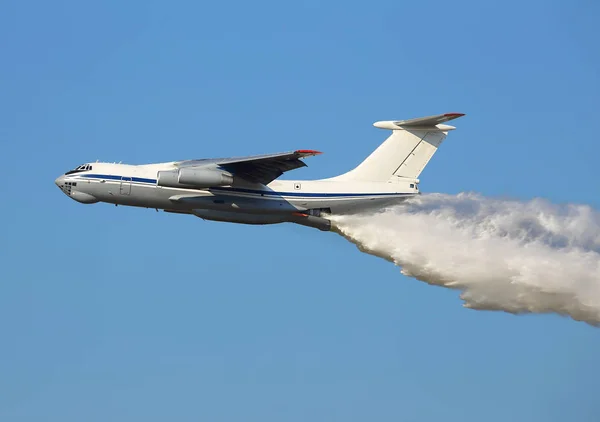 Water Discharge Heavy Specially Transport Aircraft — Stock Photo, Image