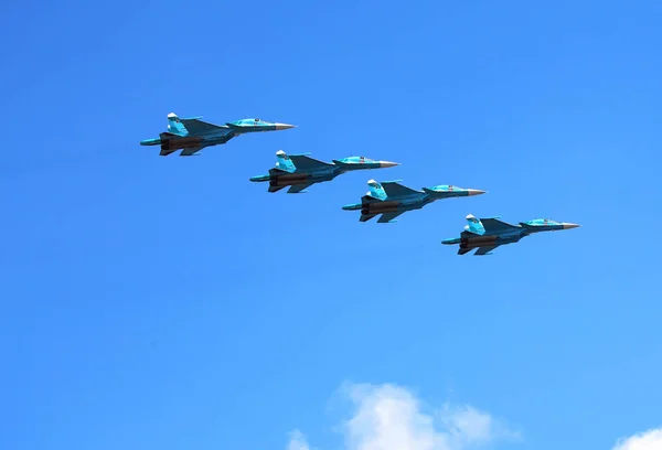Ruští bojovníci za letu — Stock fotografie