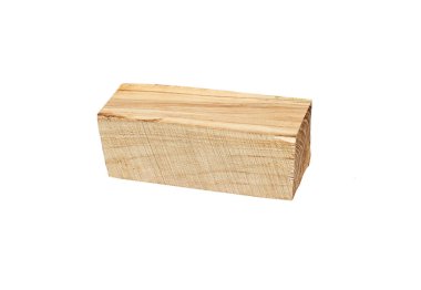 Masif beyaz ahşaptan yapılmış kereste