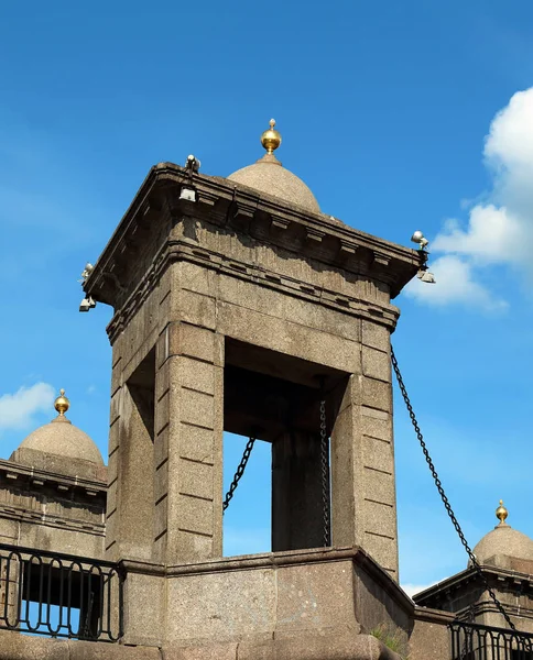 Torres de piedra con cúpulas — Foto de Stock