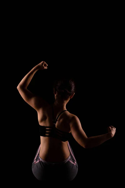 女の子示す筋肉 — ストック写真