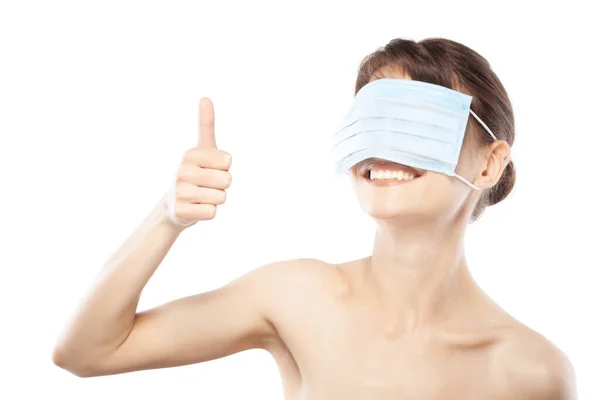 Gelukkig Schattig Meisje Met Medisch Gezichtsmasker Ogen Neus Duim Omhoog — Stockfoto