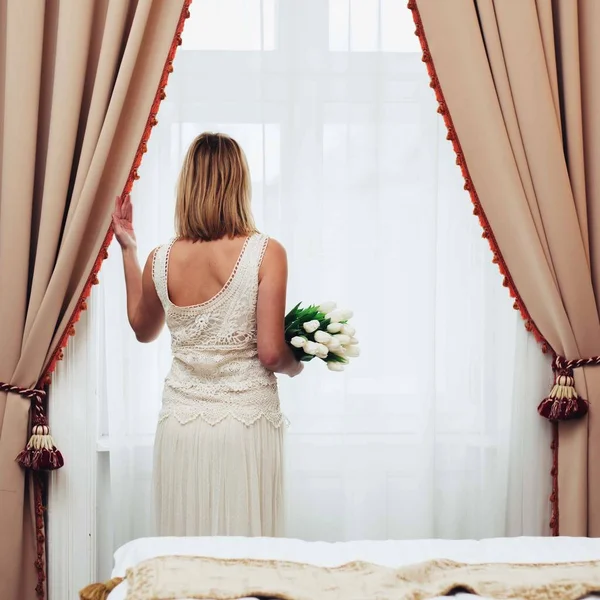 Krásná Nevěsta Hotelovém Pokoji — Stock fotografie