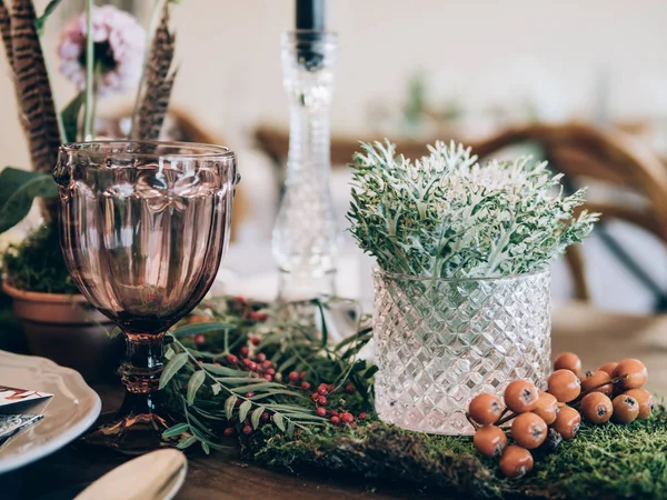 完璧な結婚式の装飾 結婚式の花のテーブルの装飾 — ストック写真