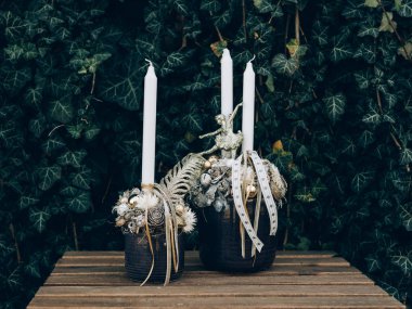 Advent çelenk öncesi Noel zamanı için. DIY Noel süsleri.