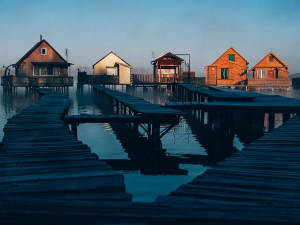 Cabanas Pesca Lago Bokod Hungria — Fotografia de Stock
