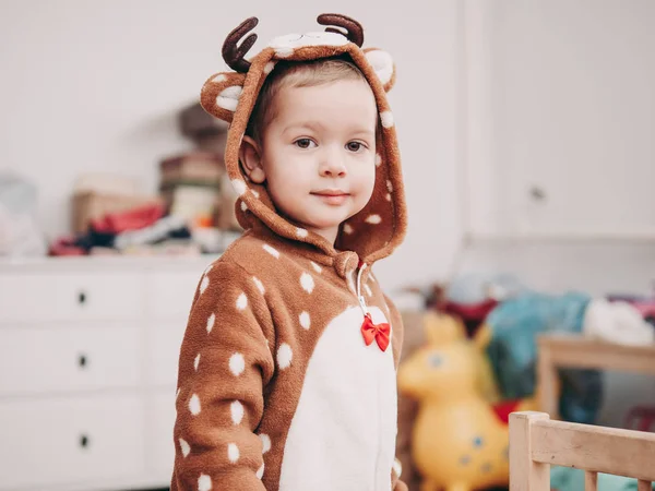 Portret Van Het Meisje Pyjama — Stockfoto