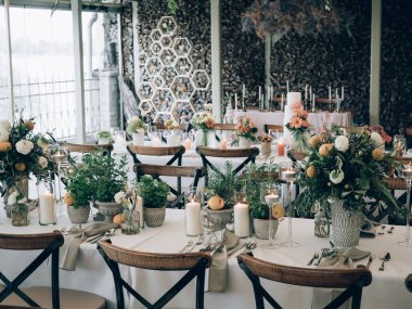 Düğün mekanında düğün dekorasyonu