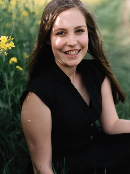 Portrait Été Jeune Adolescente Plein Air — Photo