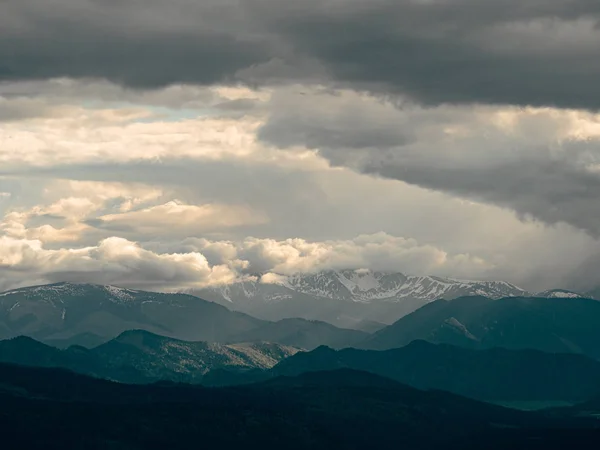 落日落山 — 图库照片